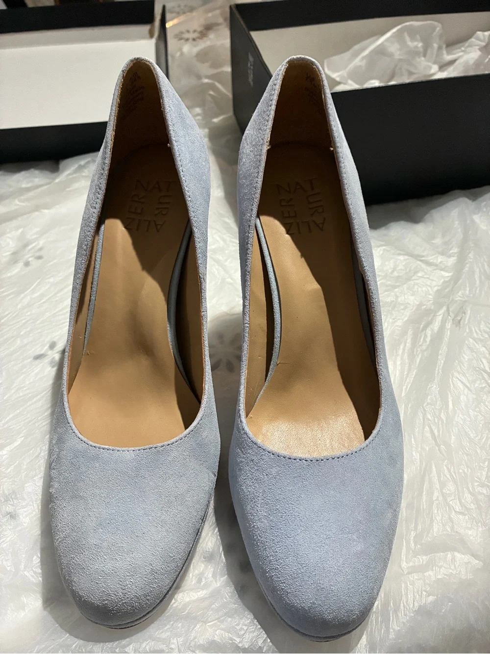 Naturalizer Pale Blue Suede Round-Toe Pumps
